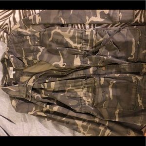 Camo woman’s utility jacket